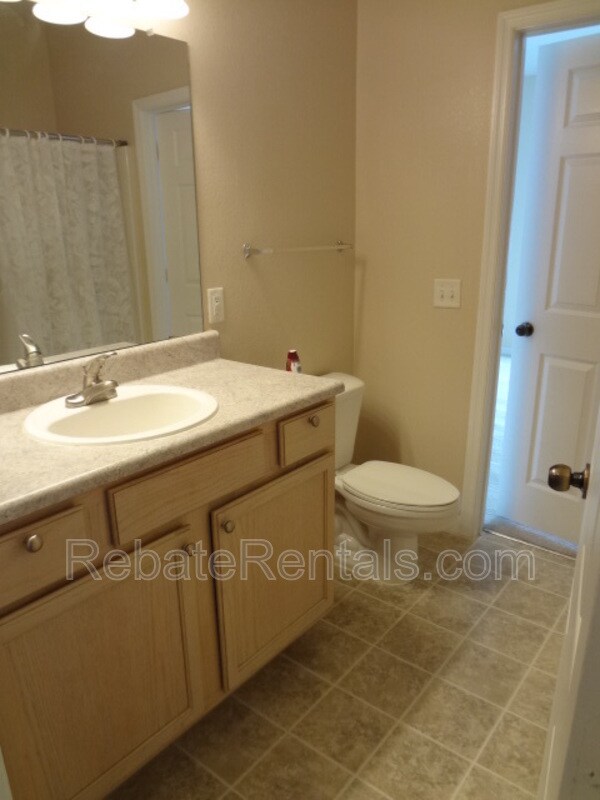 Building Photo - 7800 Point Meadows Dr