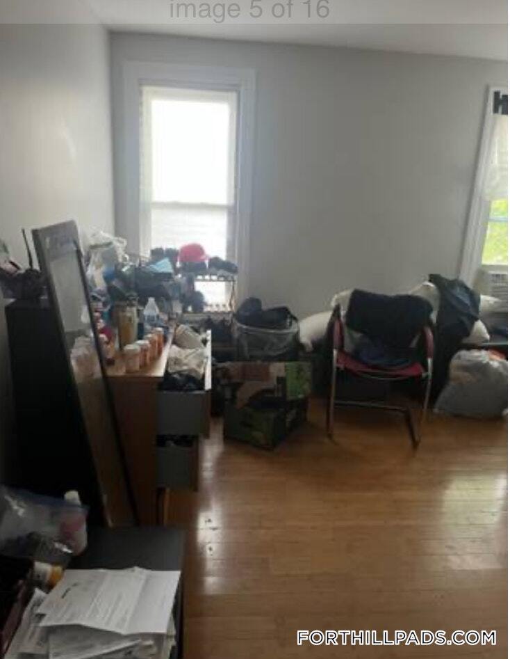 Building Photo - 88 Cedar St