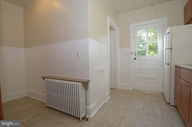 Building Photo - 236 Delmont Ave
