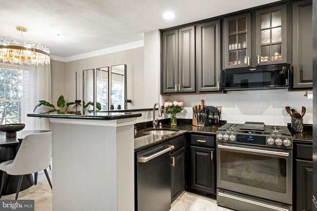 Building Photo - 12906 Fair Briar Ln