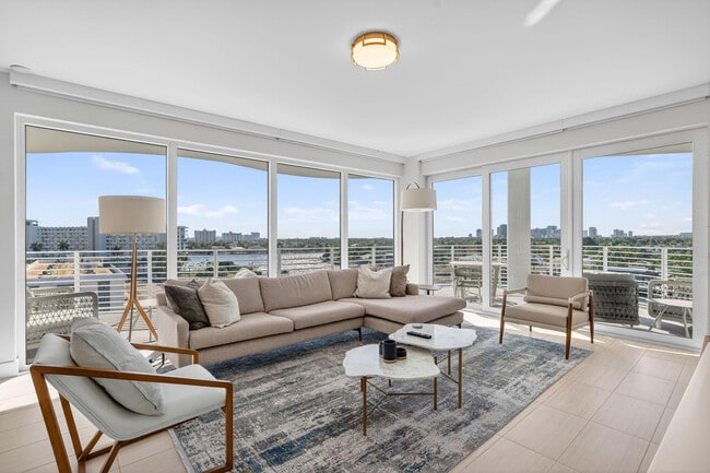 Building Photo - 612 Bayshore Dr