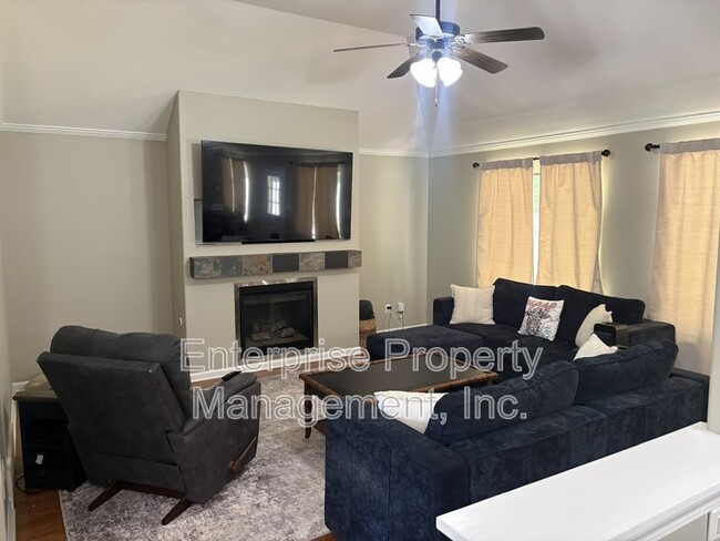 Building Photo - 6153 Lubiani Valley Dr