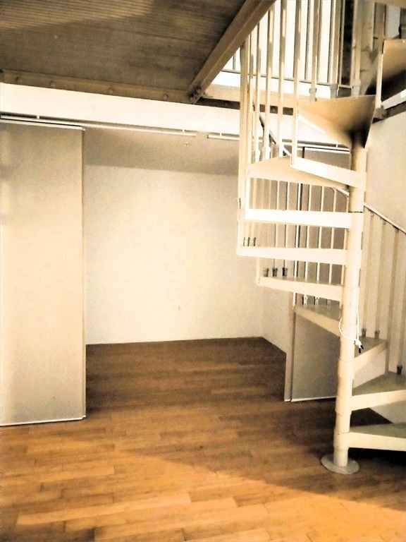 Building Photo - 156 Porter St