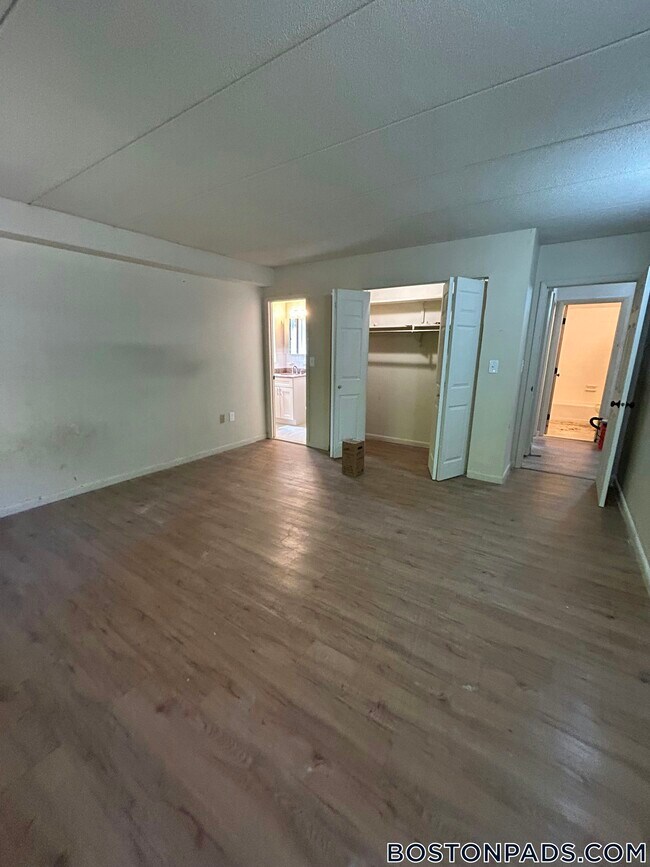 Building Photo - 30 Normandy Ave