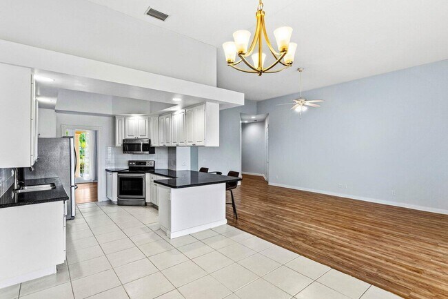 Building Photo - 8033 Kaliko Ln