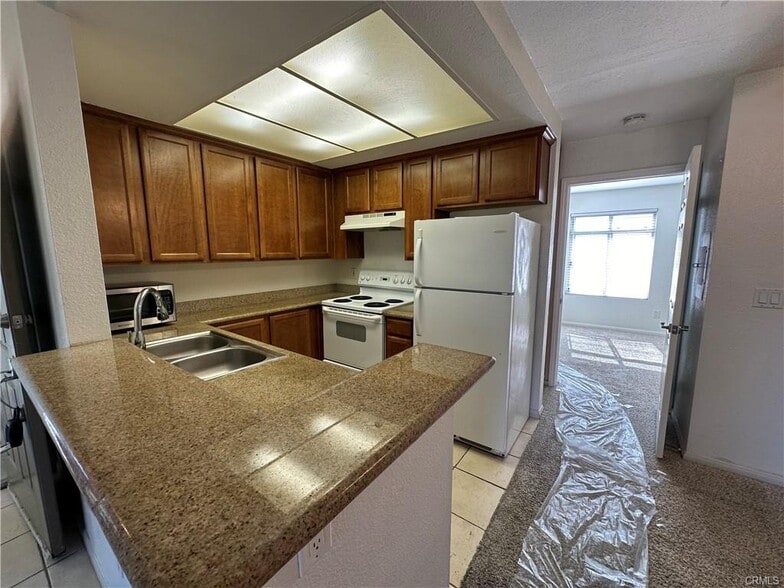 Building Photo - 432 Edgehill Ln