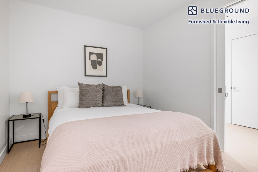 Building Photo - 390 Harrison Ave