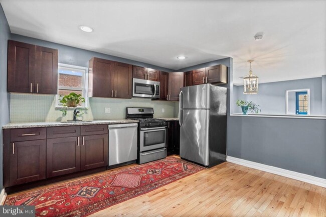 Building Photo - 2024 S 12th St