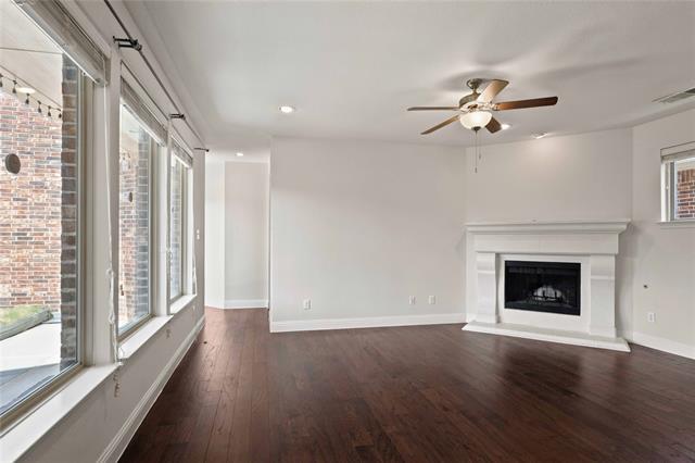Building Photo - 4524 Del Rey Ave