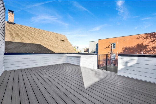 Building Photo - 2750 W Francis Pl