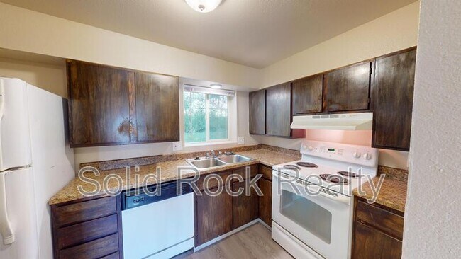 Primary Photo - 4740 Scenic Cir