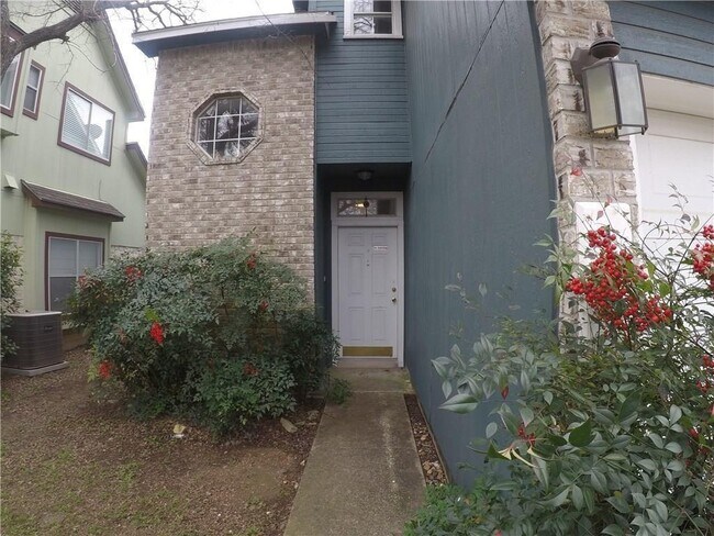 Building Photo - 1603 Sylvia Ln