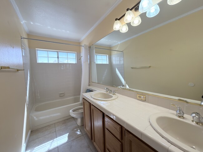 Building Photo - 7620 Marluna Ct