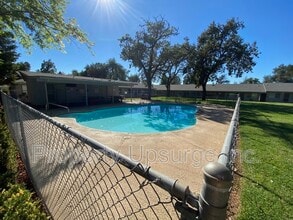 Building Photo - The Oasis