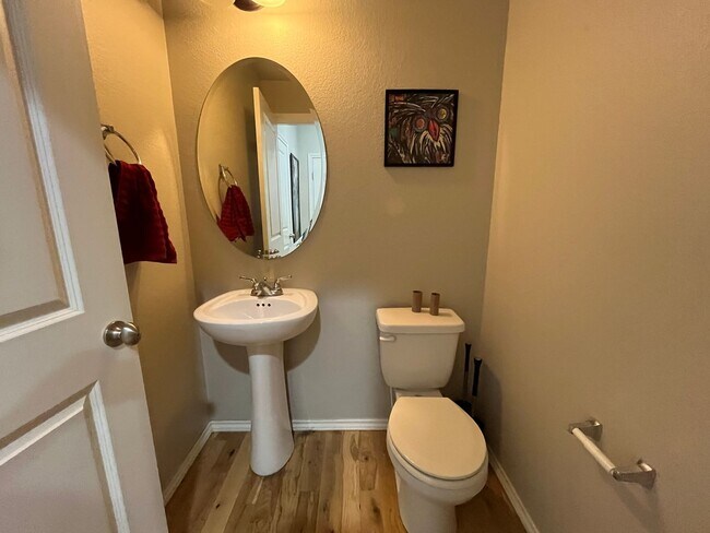 Building Photo - Fantastic Home in North Fort Collins