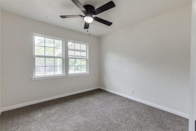 Building Photo - 2908 Scottsbluff Dr