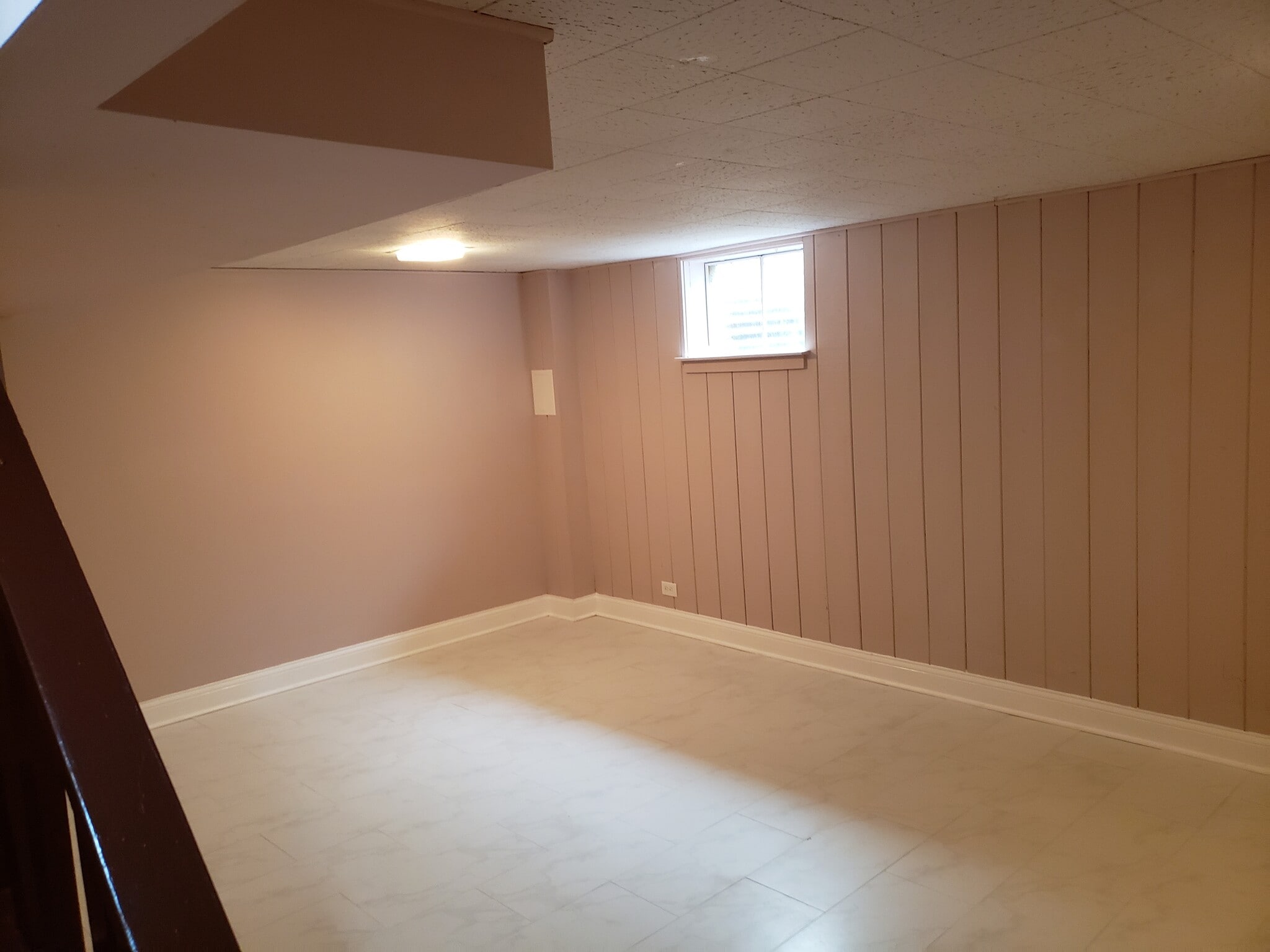 Building Photo - 2142 Rugen Rd