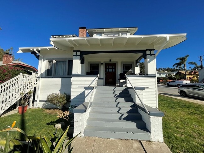 Building Photo - 1093 E Main St