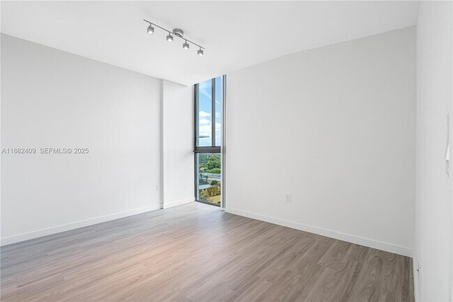 Building Photo - 1809 Jackson St