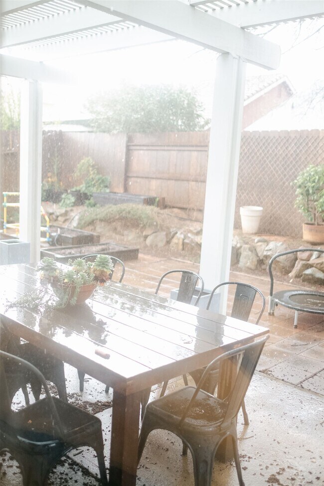 Building Photo - 2120 Boyden Dr