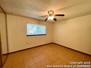 Building Photo - 5959 Oak Run St