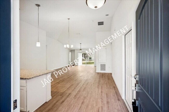 Building Photo - 845 Fulda Ave NW