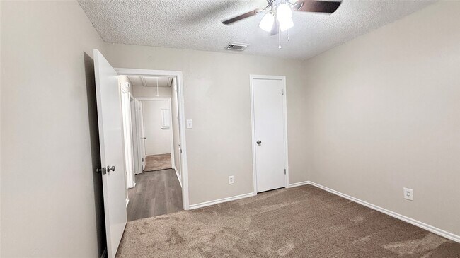 Building Photo - 109 Houston St