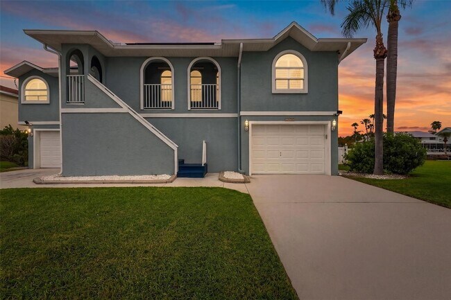 Building Photo - 4017 Triggerfish Dr