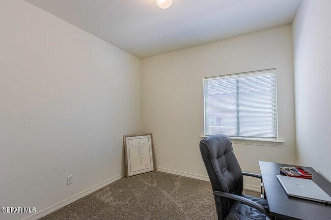 Building Photo - 247 Herts Wy