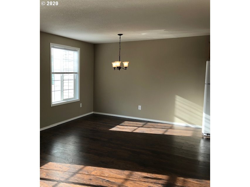 1-1b1b - 16049 SE Caruthers St