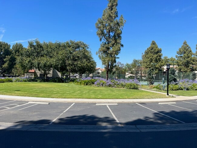 Building Photo - 1706 Sinaloa Rd