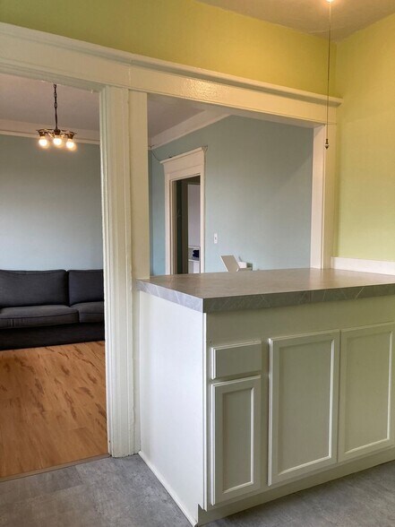 Building Photo - 2109 NW Irving St