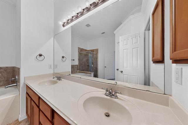 Building Photo - 12486 Angelo Dr