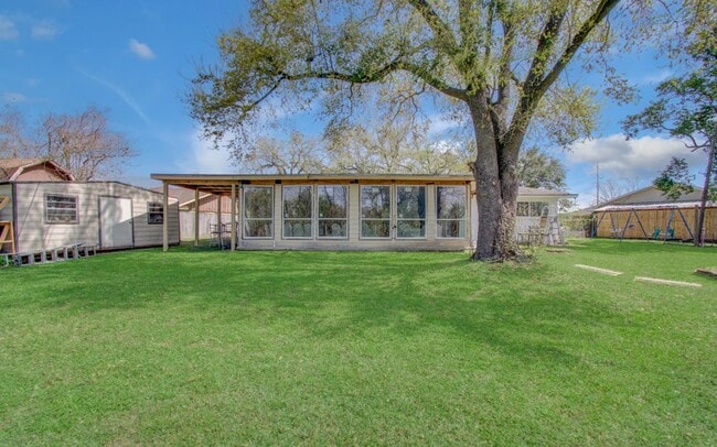 Building Photo - 12313 Kayla Ln