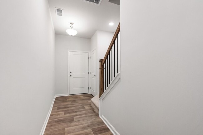 Building Photo - Modern 3-Bedroom Townhome in Solana, Durham!