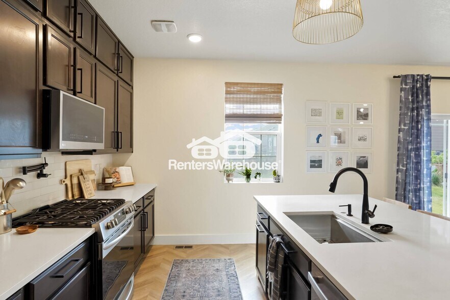 Building Photo - 6515 N Espana Ct
