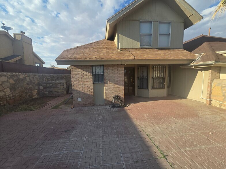 Building Photo - 11632 Scott Simpson Dr