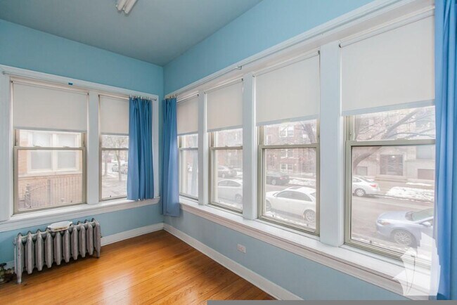 Building Photo - 4700 N Winchester Ave