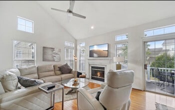 Building Photo - 13814 King Frederick Way