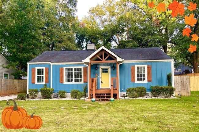 Primary Photo - Welcome to this stunning 3-bedroom, 2-bath...