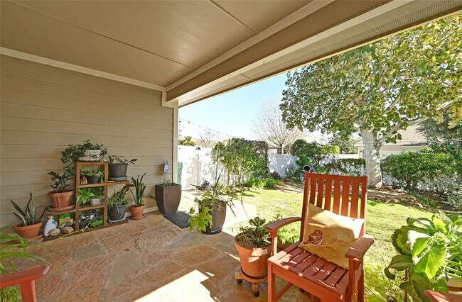 Building Photo - 932 Great Sand Dunes Ave