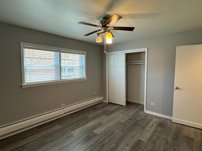 Building Photo - 1 bedroom in OAK LAWN IL 60453