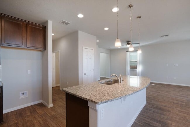 Building Photo - 205 Guemal Rd