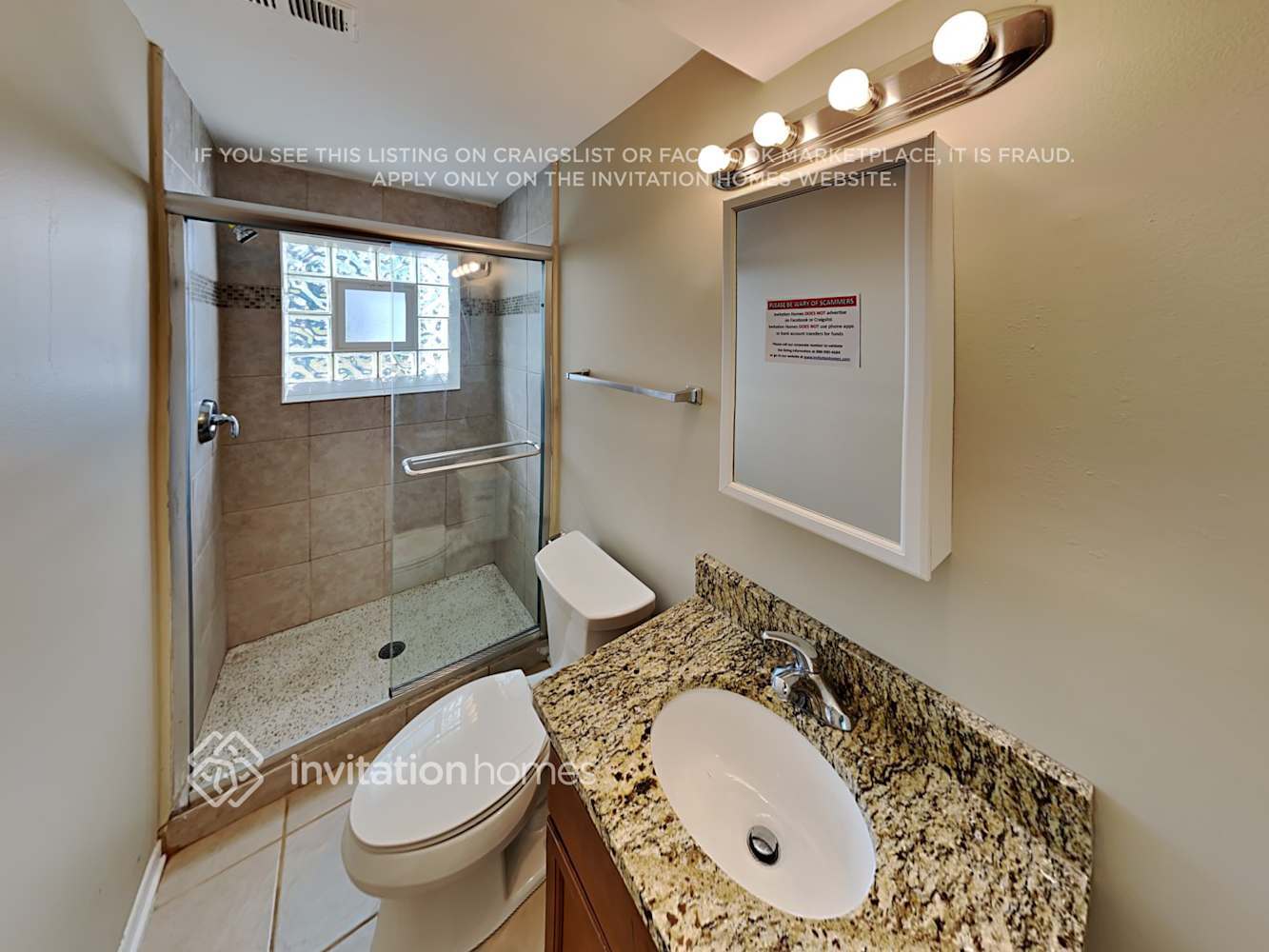 Building Photo - 404 S Crestwood Ln