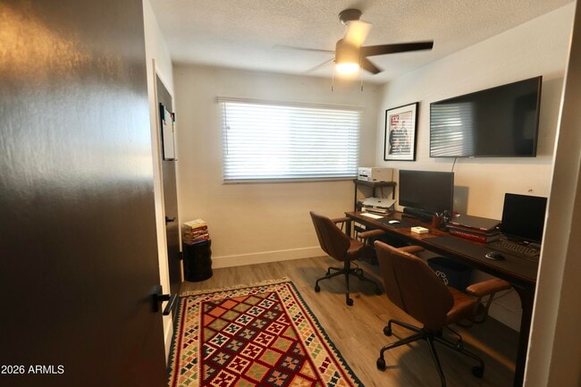 Building Photo - 1011 W Elna Rae St