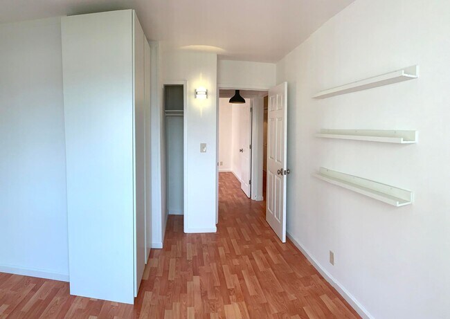Building Photo - 16 Fairmount St