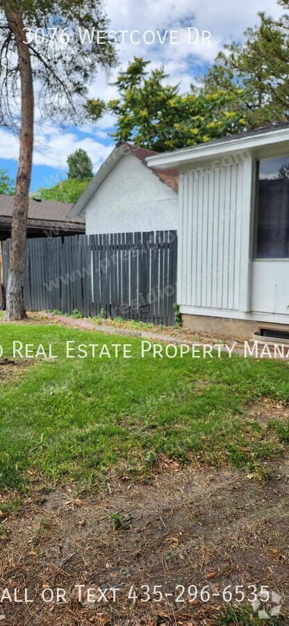 Building Photo - 3076 Westcove Dr