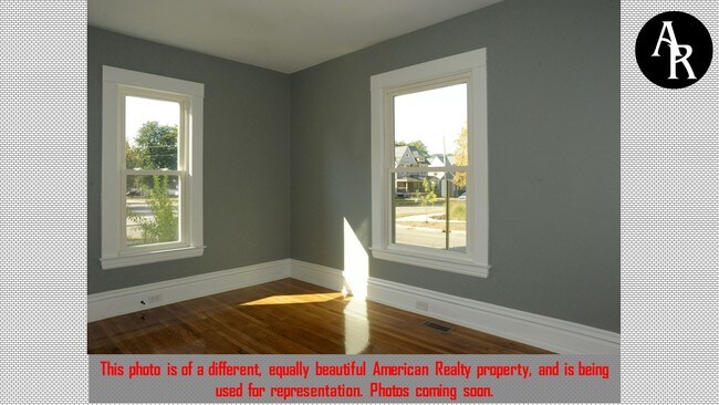 Building Photo - 142 Garfield Ave NW