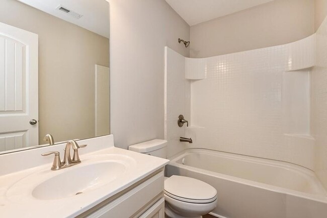 Building Photo - 1216 Foxcroft Ln