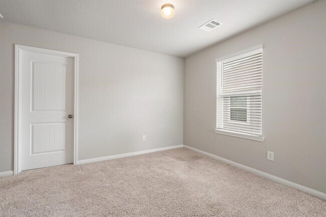 Building Photo - 2580 Westslope Dr
